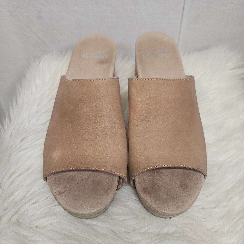 Dansko Tan Leather Open Toe Sandals Size 39 US 8.5-9 Wood Block Heel